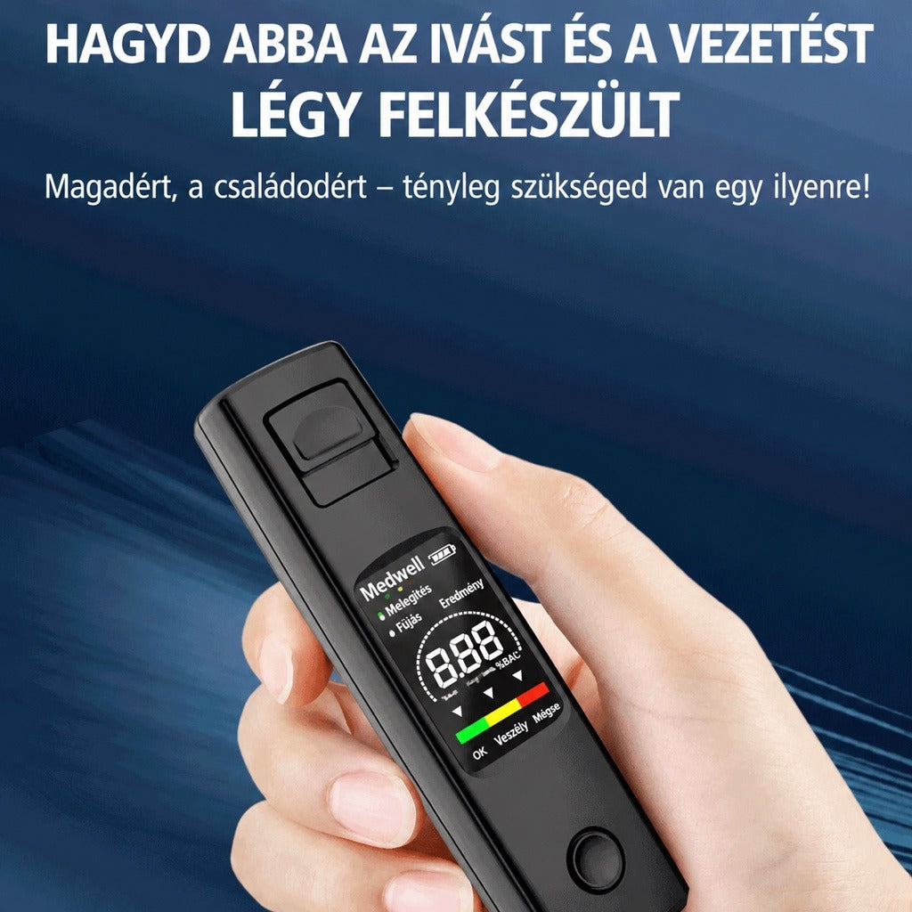 Kézben tartott digitális alkoholszonda kijelzővel és figyelmeztető felirattal.