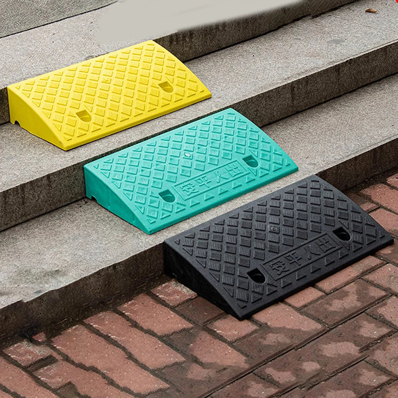 Non-Slip Plastic Kerb Ramp, 30/40/50 mm Heights, 1 Piece