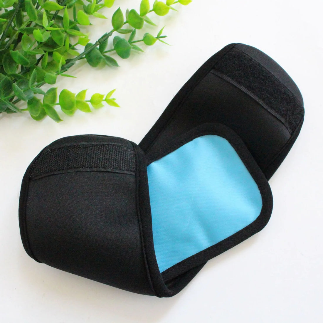 Reusable Gel Ice Pack with Strap for Hand, Foot, Wrist and Elbow