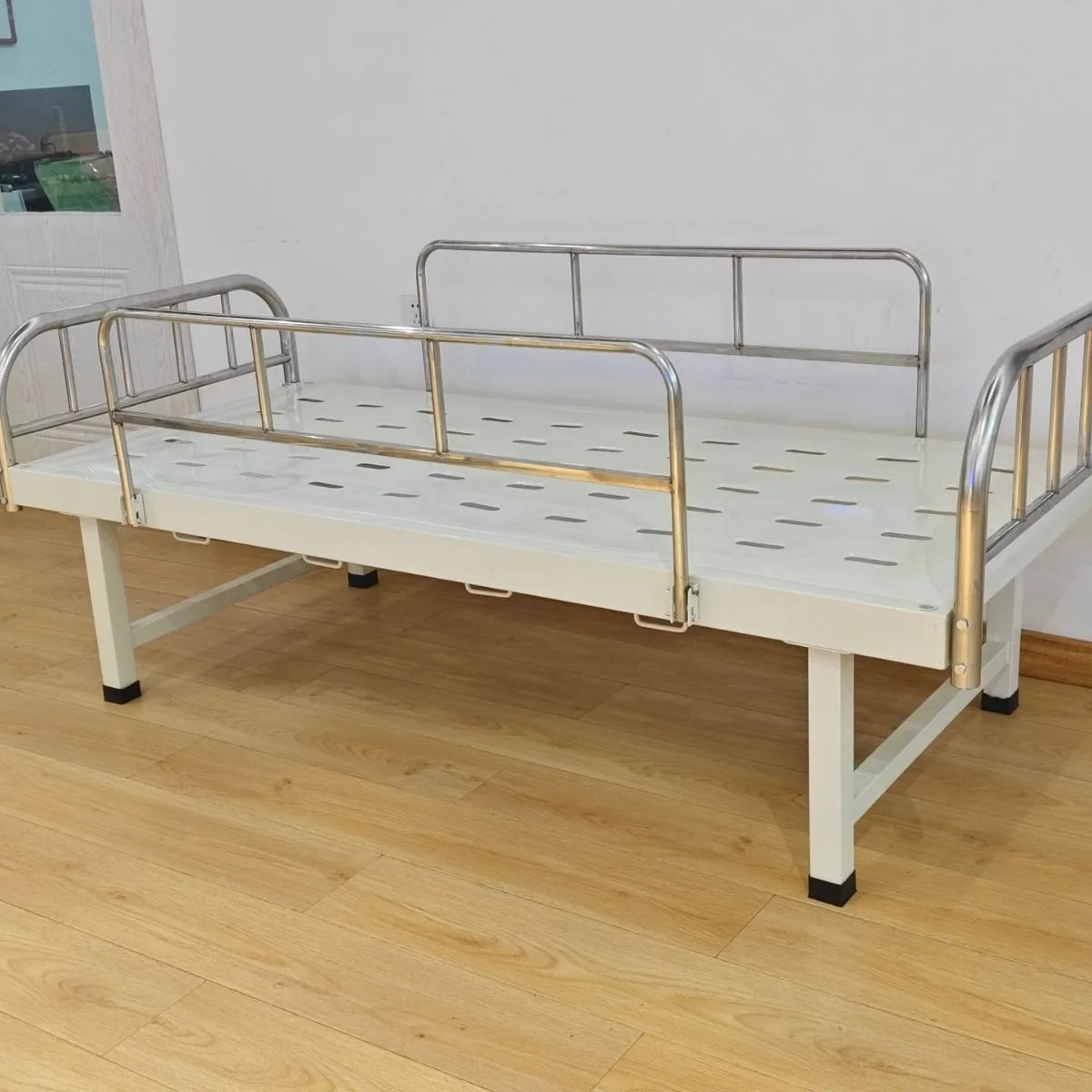 Medical Flat Bed for Clinics and Hospitals