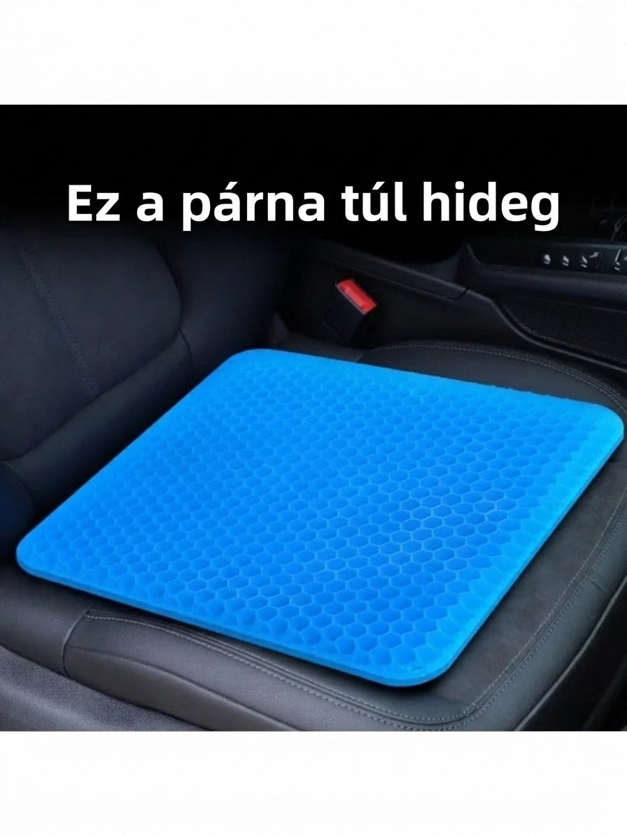 Kék gél ülőpárna egy autó fekete bőrülésén.