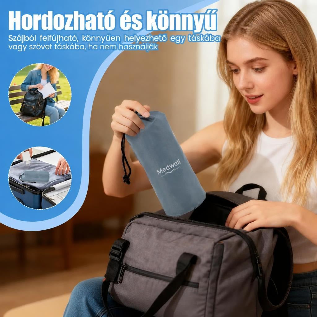 Fiatal nő egy kompakt Medwell tárolótasakot tesz a hátizsákjába.